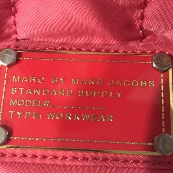 Marc Jacob’s pink shoulder bag - Picture 2 of 4